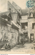 CPA Compiègne-Cour D'une Vielle Maison Rue Solférino-Timbre   L1777 - Compiegne