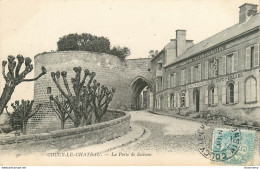 CPA Coucy Le Château-La Porte De Soissons-30-Timbre      L1778 - Autres & Non Classés