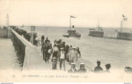 CPA Le Tréport-Les Jetées-Sortie De La Picardie-32      L1961 - Le Treport