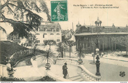 CPA Evian Les Bains-L'entrée Du Parc Du Splendide Hôtel-Timbre      L2154 - Evian-les-Bains