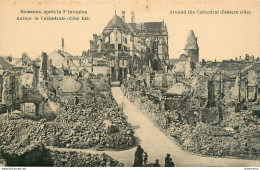 CPA Soissons-Autour De La Cathédrale     L2113 - Soissons