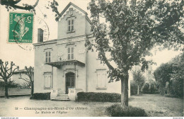 CPA Champagne Au Mont D'or-La Mairie Et L'église-28-Timbre     L2099 - Andere & Zonder Classificatie