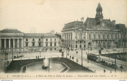 CPA Tours-L'hôtel De Ville Et Palais De Justice-1     L2197 - Tours