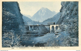 CPA Pierrefitte à Cauterets-La Gorge Au Pont Meyabat-7      L2189 - Cauterets