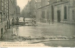 CPA Paris Inondé-aspect De La Rue De Lille       L2244 - Inondations De 1910