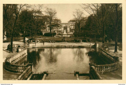 CPA Dijon-Château D'eau Et Place D'Arcy    L2219 - Dijon