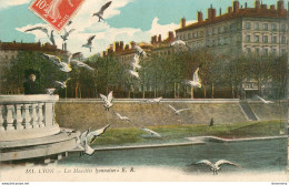 CPA Lyon-Les Mouettes Lyonnaises-181-Timbre      L2215 - Other & Unclassified