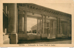 CPA Vittel-Colonnades Du Grand Hôtel Et Casino       L2206 - Contrexeville