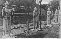 CPA Ceylon-Restored Statues At Ruanwell Dagoba-Annradhapura      L2294 - Sri Lanka (Ceylon)