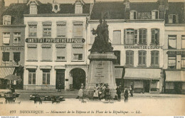 CPA Dunkerque-Monument De La Défense Et La Place De La République-277      L2294 - Dunkerque