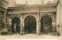 CPA Dijon-Hôtel De Vogüé-26-Intérieur Du Portail      L2268 - Dijon