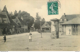 CPA Saint Julien Le Faucon-Les Halles Et Un Coin De La Place-Timbre    L2253 - Autres & Non Classés