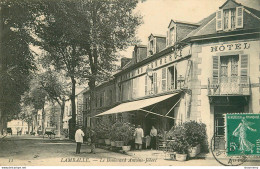 CPA Lamballe-Le Boulevard Antoine Jobert-Hotel Du Commerce-11-Timbre-RARE    L2253 - Lamballe