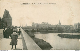 CPA La Flèche-Le Pont Des Carmes Et La Providence-état Voir Scan    L2252 - La Fleche