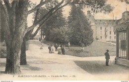 CPA Martigny Les Bains-Un Coin Du Parc-2      L2401 - Autres & Non Classés