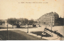 CPA Dijon-Place Darcy Et Hôtel De La Cloche-57-RARE      L2393 - Dijon