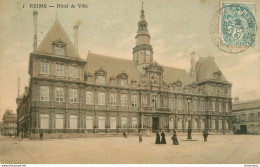 CPA Reims-Hôtel De Ville-1-Timbre   L2316 - Reims