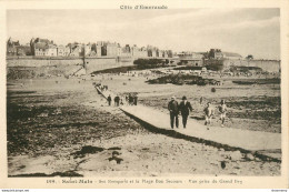 CPA Saint Malo-Ses Remparts Et La Plage De Bon Secours-199   L2316 - Saint Malo