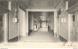 CPA Vichy-Couloir Dans L'établissement Thermal Des Bains-Timbre      L2444 - Vichy