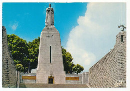 CPSM / CPM 10,5 X 15 Meuse VERDUN Et Les Champs De Bataille - Monument De La Victoire Des Soldats De Verdun - Verdun