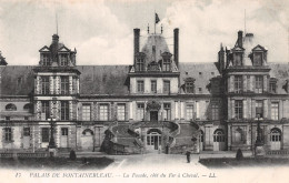 77-FONTAINEBLEAU-N°4477-B/0381 - Fontainebleau