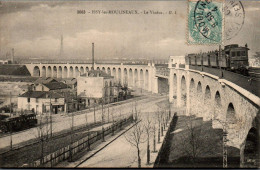 N°2258 W -cpa Issy Les Moulineaux -le Viaduc- - Issy Les Moulineaux