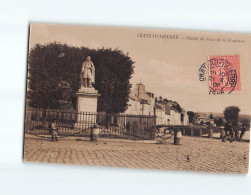 CHATEAU THIERRY : Statue De Jean De La Fontaine - état - Chateau Thierry