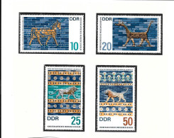 DH17 - TIMBRES FEUILLET DDR - PORTE D'ISHTER BABYLONE - Mythology