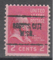 USA Precancel Vorausentwertungen Preo Locals Michigan, Rogers City 704, Stamp Defect - Preobliterati