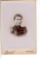 Photographie PETREMAND à PONTARLIER . " Portrait De Femme " - Anonymous Persons