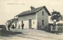 71 - Authumes - La Gare - Animée - CPA - Voir Scans Recto-Verso - Sonstige & Ohne Zuordnung