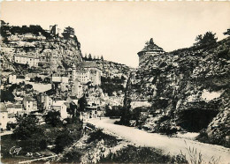 46 - Rocamadour - Le Rocher Vu De La Route De Cahors - Carte Dentelée - CPSM Grand Format - Voir Scans Recto-Verso - Rocamadour