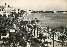 06 - Cannes - Le Boulevard De La Croisette - Automobiles - Carte Dentelée - CPSM Grand Format - Voir Scans Recto-Verso - Cannes