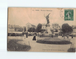 VICHY : Place De La République - état - Vichy