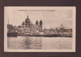 CPA - 13 - Marseille - La Cathédrale Et N.-D. De La Garde - Non Circulée - Notre-Dame De La Garde, Aufzug Und Marienfigur