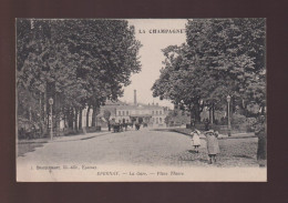 CPA - 51 - Epernay - La Gare - Place Thiers - Animée - Circulée - Epernay