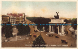 R040338 Wellington Arch. Entrance To Green Park. London. RP. 1935 - Altri & Non Classificati