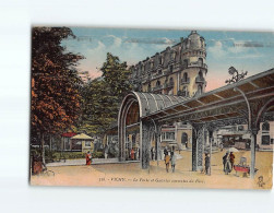 VICHY : La Porte Et Galeries Couvertes Du Parc - état - Vichy
