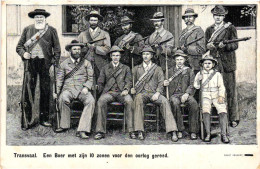 SOUTH AFRICA / FARMER AND HIS 10 SONS READY FOR WAR - Afrique Du Sud