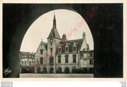 33.  LIBOURNE .  Hôtel De Ville . - Libourne