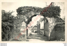 56.  ROCHEFORT En TERRE .  Une Des Vieilles Portes De La Ville . - Rochefort En Terre