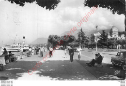 74.  EVIAN LES BAINS .  Le Quai Baron De Blonay Et Le Thermal .  - Evian-les-Bains