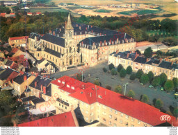 36.  ISSOUDUN .  Place Du Sacré Coeur . Basilique . Vue Aérienne . - Issoudun