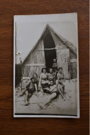 F2067 Photo Romania Thatched House Group Of People At The Beach - Photographie