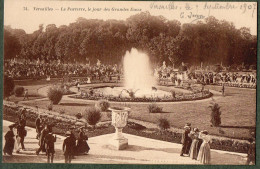 78 - VERSAILLES - Le Parterre Le Jour Des Grandes Eaux - Versailles (Castello)