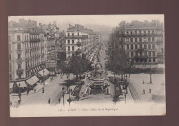 CPA - 69 - Lyon - Place Et Rue De La République - Circulée - Autres & Non Classés