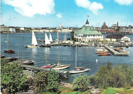 SOUTH HARBOUR, HELSINKI, FINLAND. USED POSTCARD My3 - Finlandia