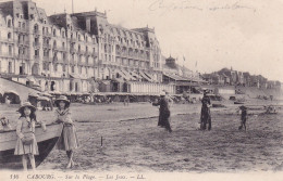 14-Cabourg Sur La Plage, Les Jeux - Cabourg