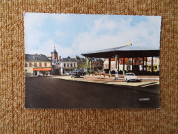 KB11/1039-Damville Place De La Halle Automobiles Commerces - Sonstige & Ohne Zuordnung