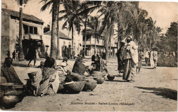 SENEGAL / SAINT LOUIS / LE MARCHE AVENUE DODDA - Sénégal